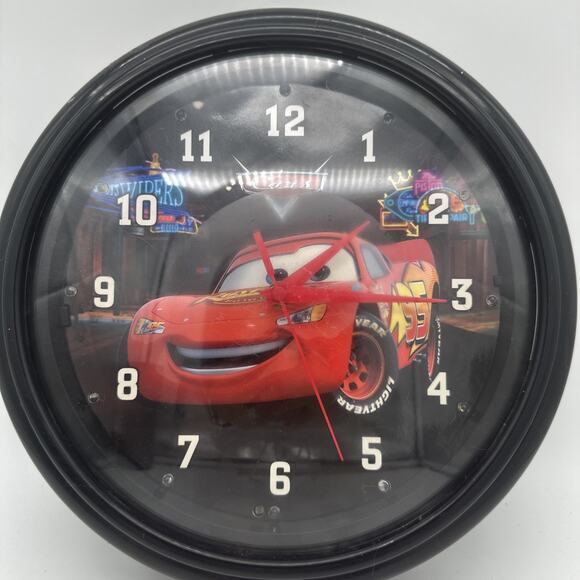 Vintage Disney Pixar Cars Lightning McQueen Wall Clock Read Description - Picture 1 of 4